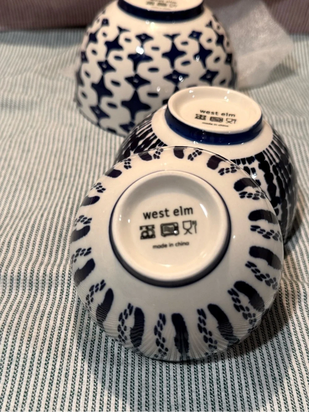 New West Elm Set of 3 Indigo Bowls, Blue/White Bowls Abstract